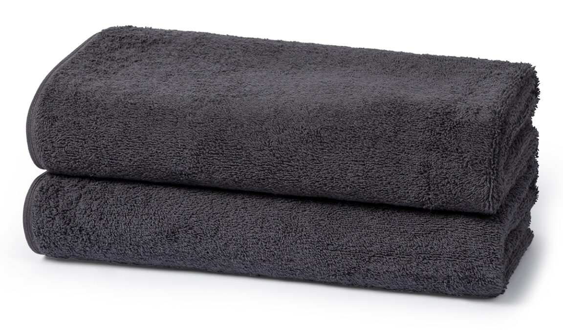 bath towel black